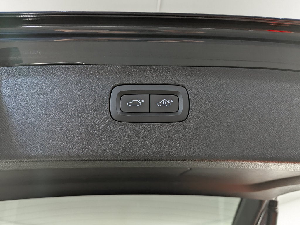 2023 Volvo XC90 B6 Plus 7-Seater
