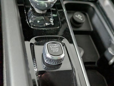 2023 Volvo XC60 B5 Ultimate Bright Theme