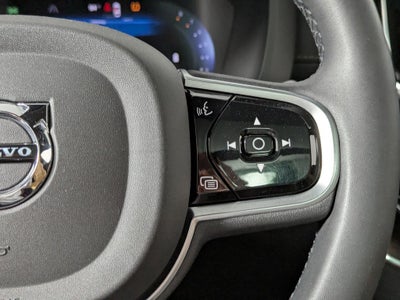 2023 Volvo XC60 B5 Ultimate Bright Theme