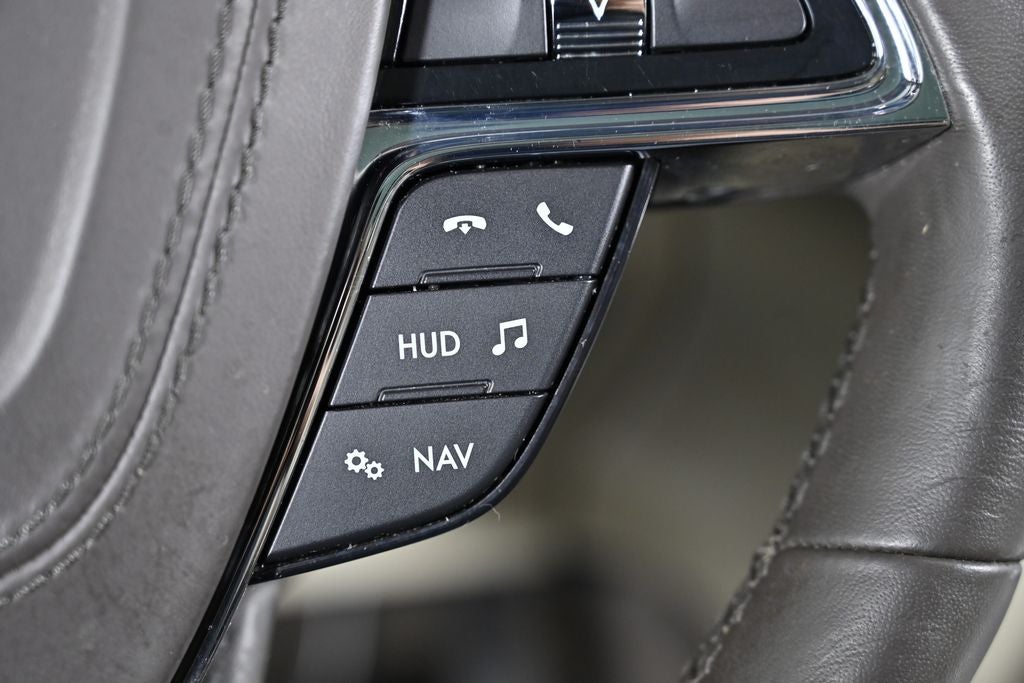 2017 Lincoln Continental Base