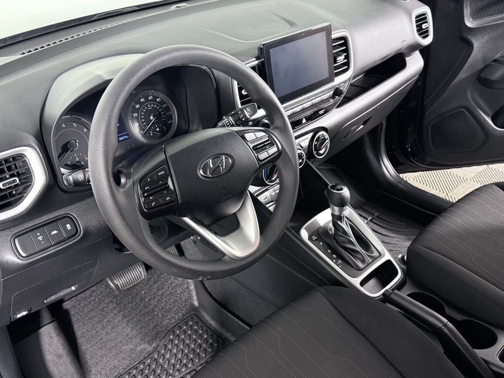 2022 Hyundai Venue SE