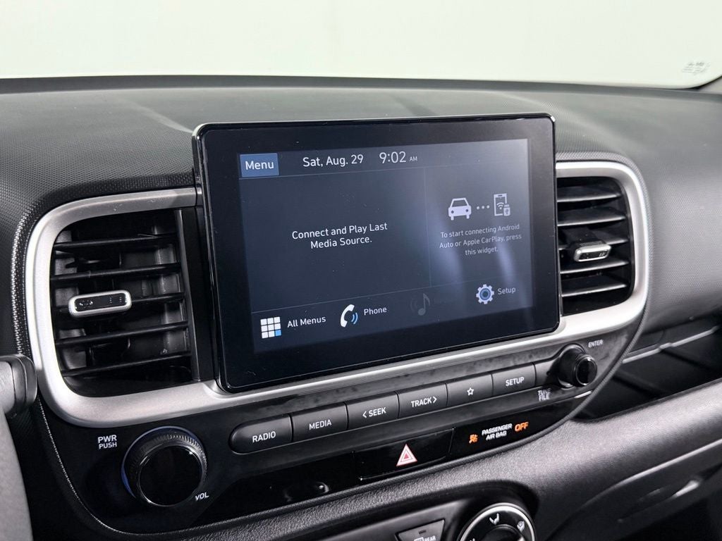 2022 Hyundai Venue SE