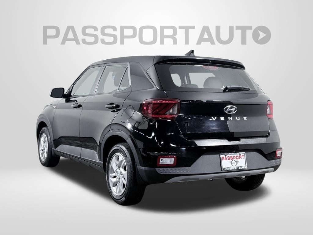 2022 Hyundai Venue SE