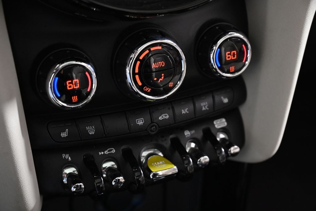 2023 MINI Cooper SE Electric Hardtop 2 Door Iconic