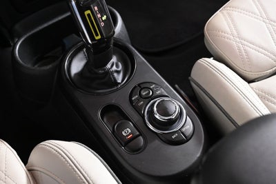 2023 MINI Cooper SE Electric Hardtop 2 Door Iconic