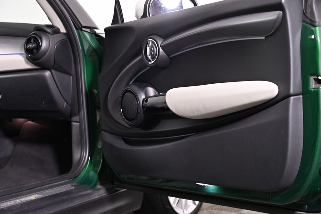 2023 MINI Cooper SE Electric Hardtop 2 Door Iconic