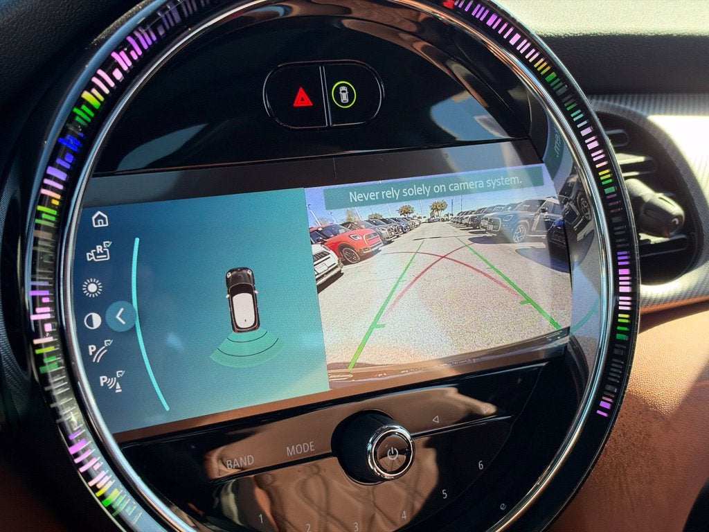 2024 MINI HARDTOP 2 DOOR Base