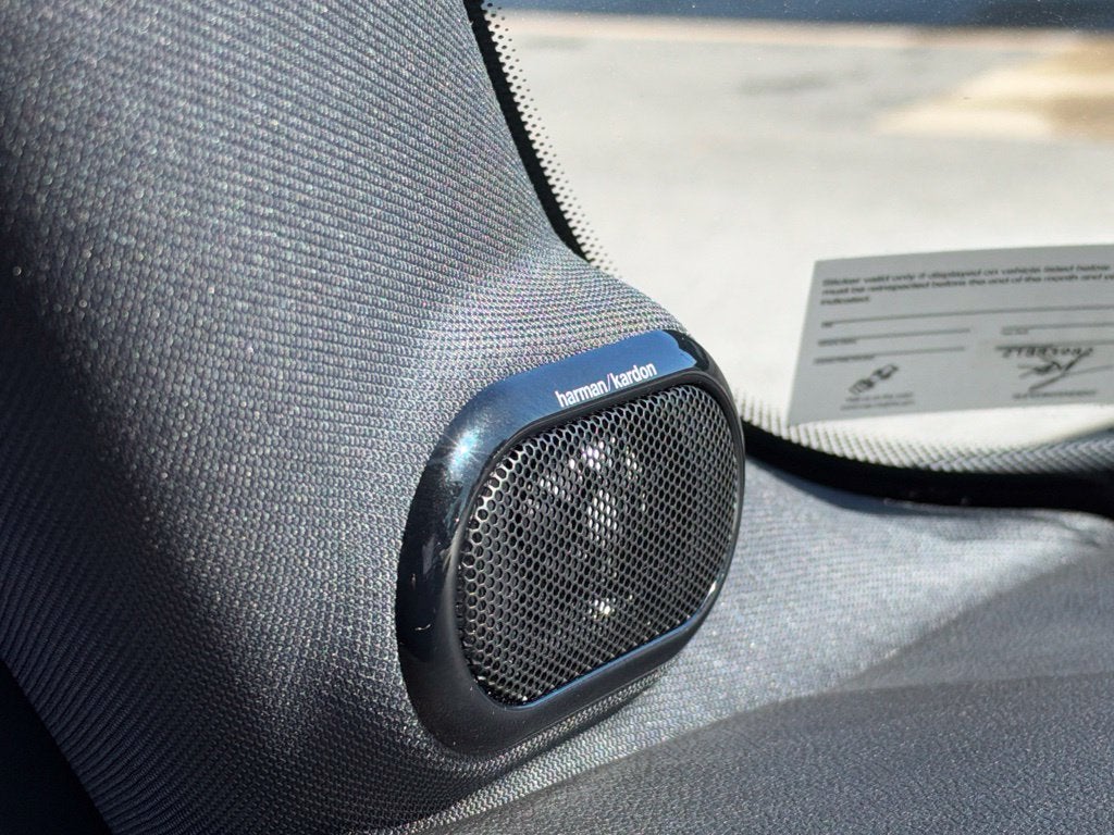 2024 MINI HARDTOP 2 DOOR Base