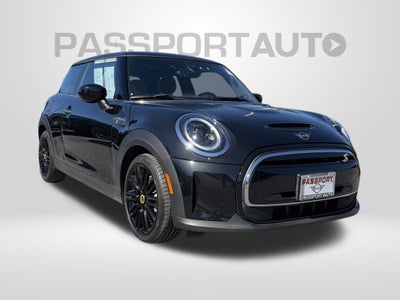 2024 MINI HARDTOP 2 DOOR Base