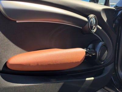 2024 MINI HARDTOP 2 DOOR Base