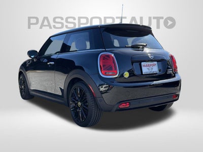 2024 MINI HARDTOP 2 DOOR Base