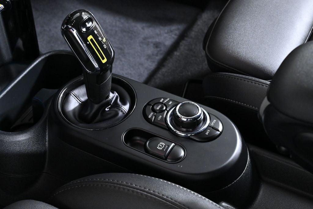 2023 MINI HARDTOP 2 DOOR SIGNATURE