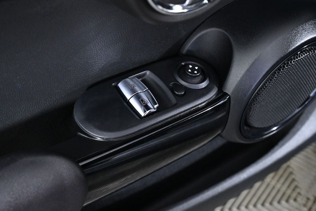 2023 MINI HARDTOP 2 DOOR SIGNATURE