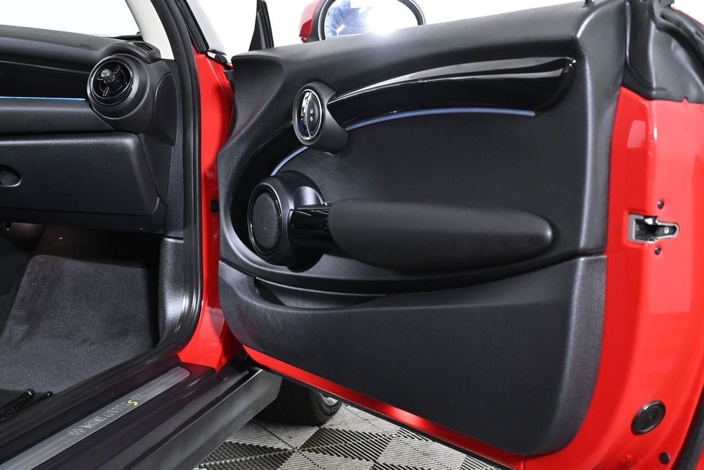 2023 MINI HARDTOP 2 DOOR SIGNATURE