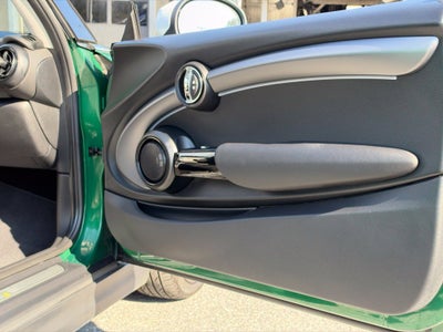 2024 MINI HARDTOP 2 DOOR Base