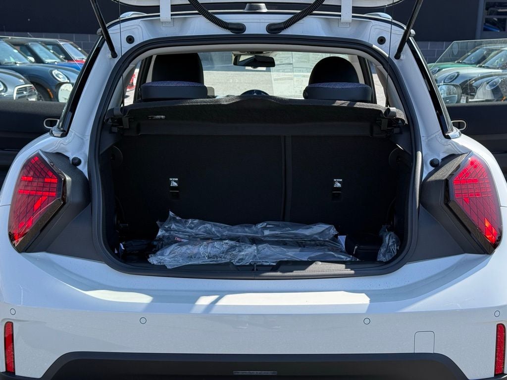 2026 MINI 2 DOOR ICONIC