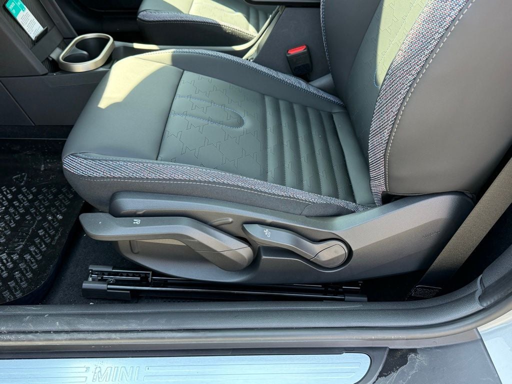 2026 MINI 2 DOOR ICONIC