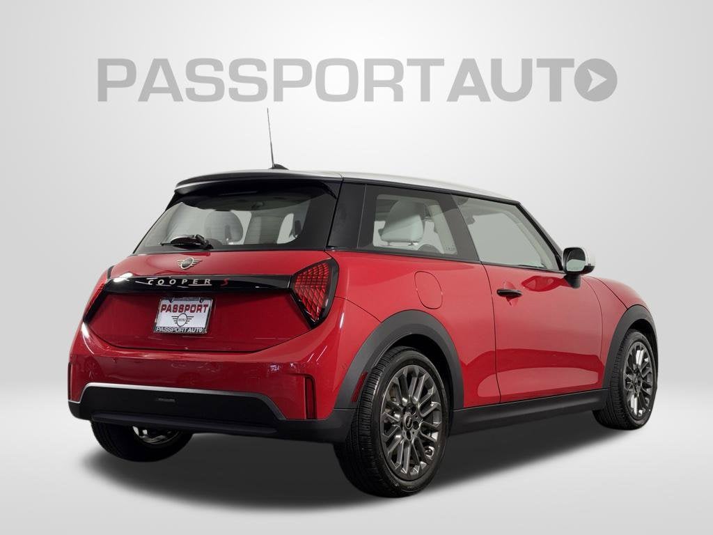 2025 MINI HARDTOP 2 DOOR Base