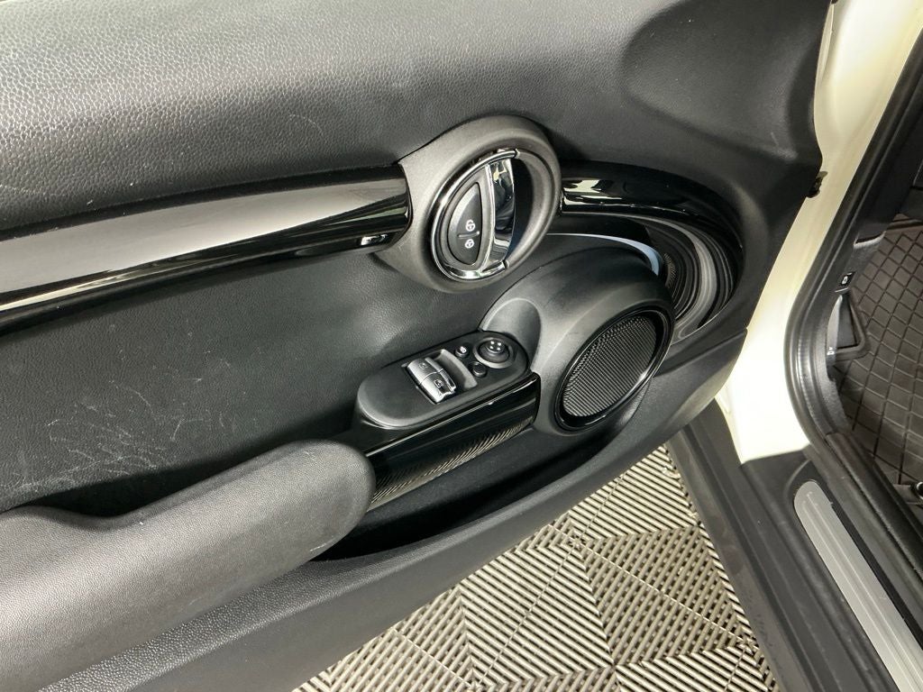 2023 MINI HARDTOP 2 DOOR Cooper