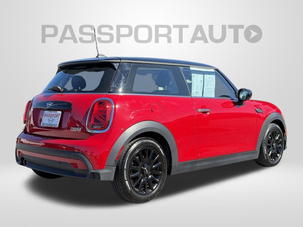 2024 MINI HARDTOP 2 DOOR Base