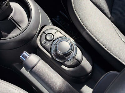 2024 MINI HARDTOP 2 DOOR Base