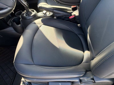 2024 MINI HARDTOP 2 DOOR Base