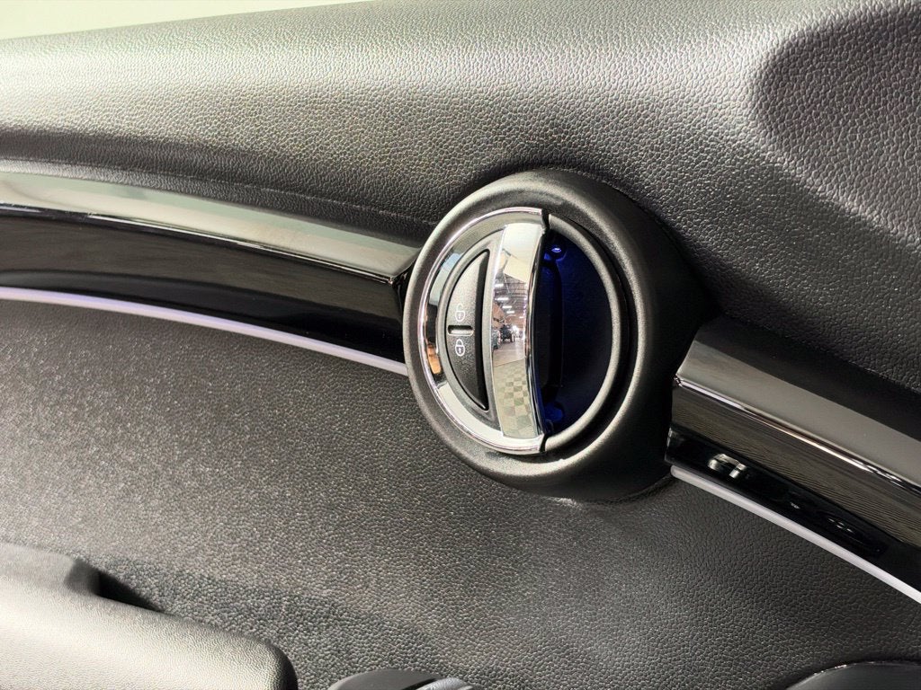 2023 MINI CONVERTIBLE Base