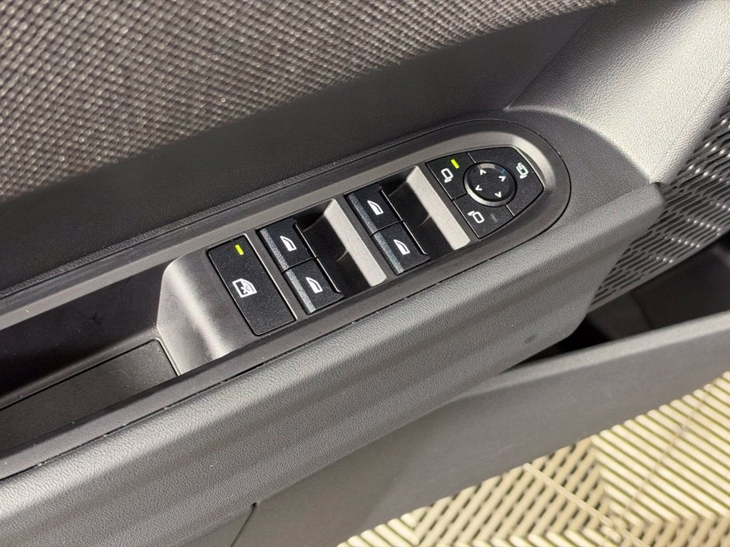 2026 MINI 4 DOOR Base