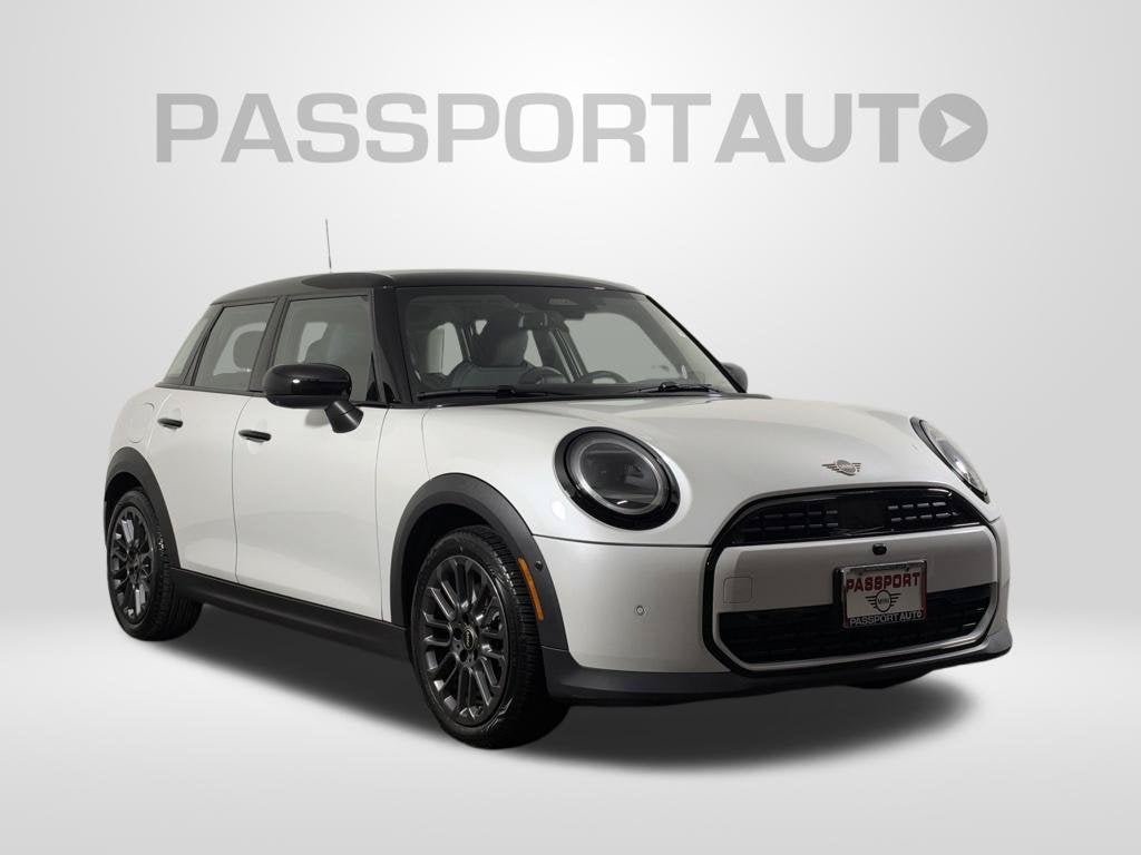 2026 MINI 4 DOOR Base
