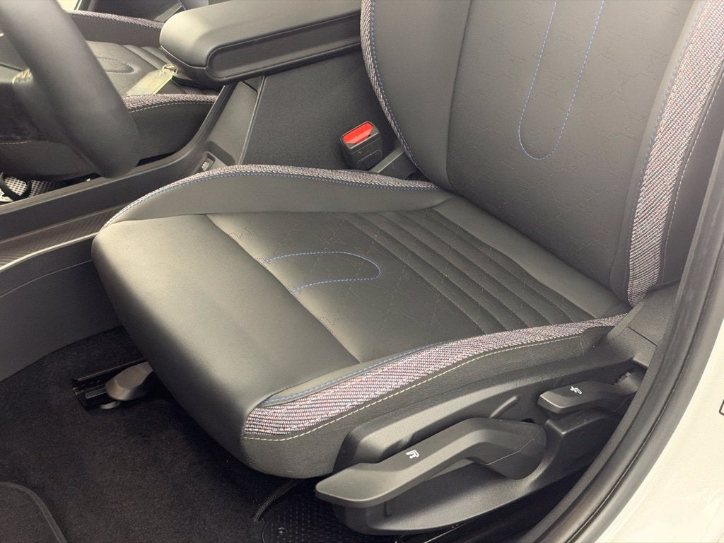 2026 MINI 4 DOOR Base