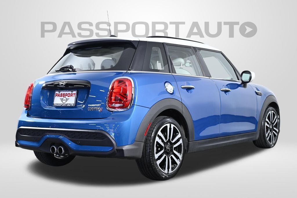 2023 MINI Cooper S Iconic