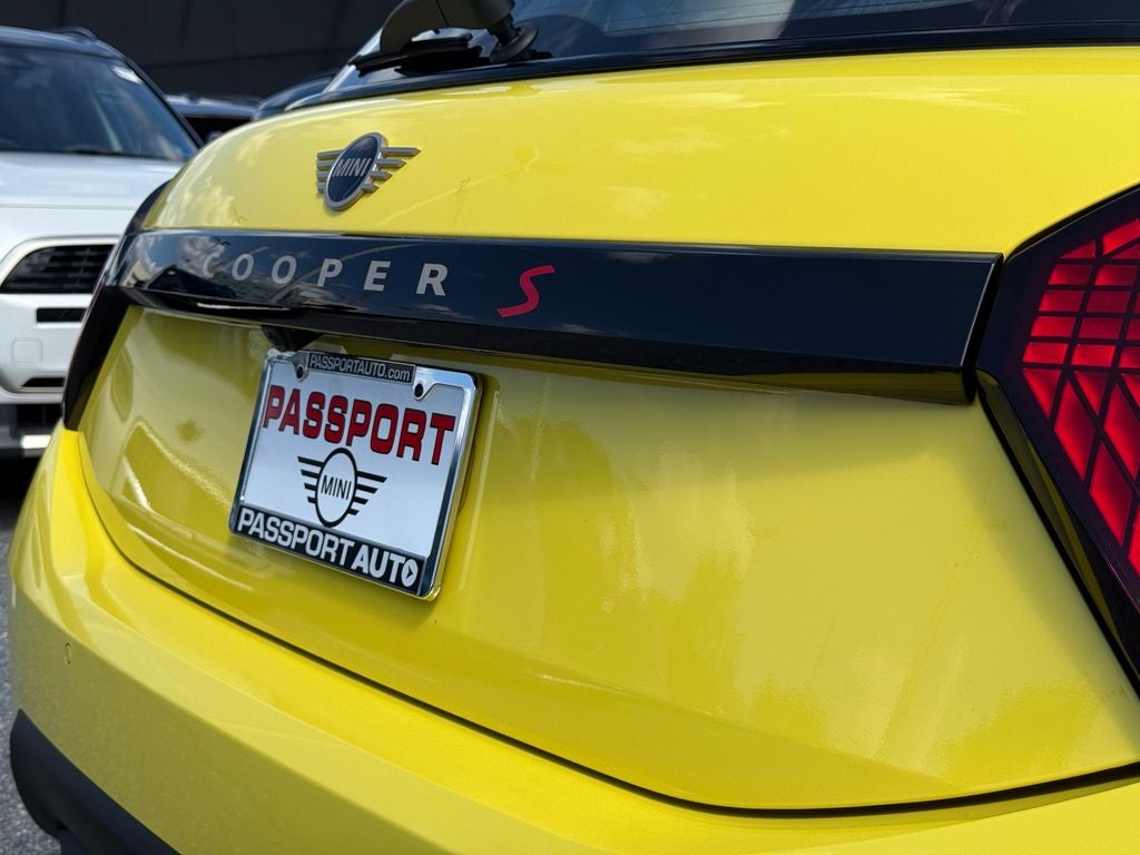 2027 MINI Cooper S Signature Plus 4 Door