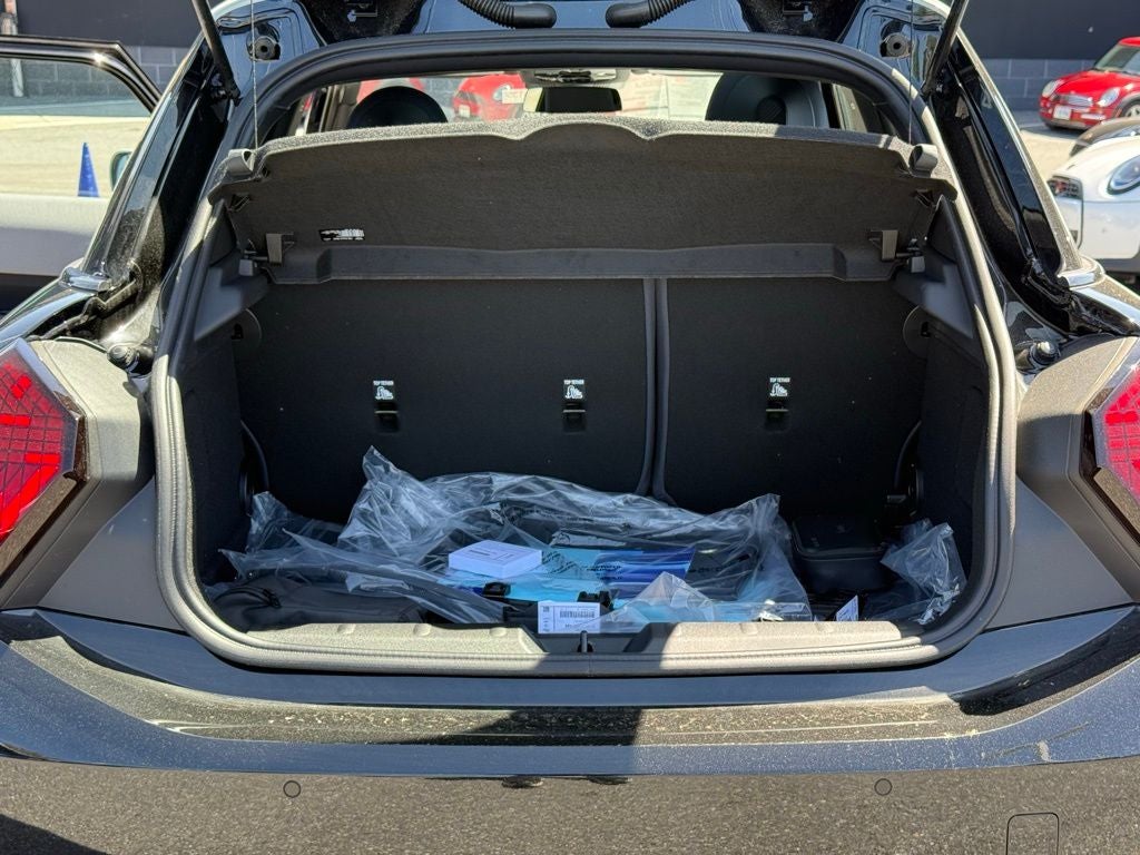 2026 MINI 4 Door Cooper S Iconic