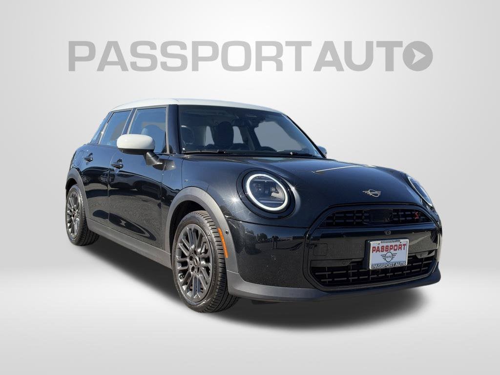 2025 MINI HARDTOP 4 DOOR Base