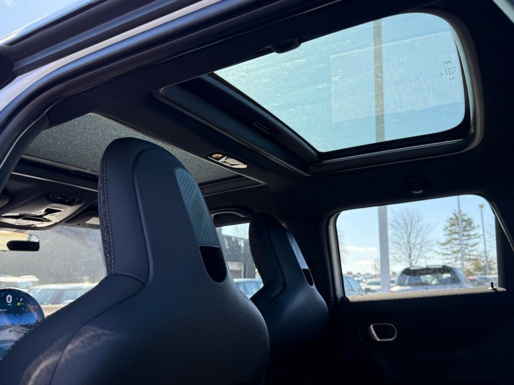 2026 MINI 4 DOOR ICONIC