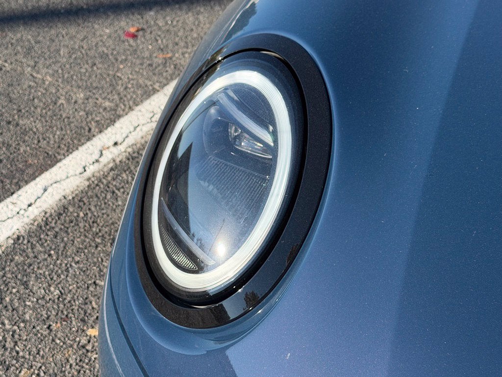 2027 MINI 4 DOOR ICONIC