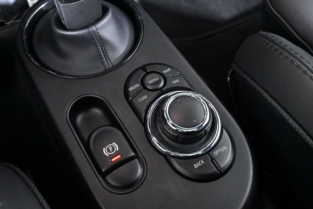 2023 MINI John Cooper Works Base