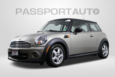 2011 MINI HARDTOP 2 DOOR 2dr Cpe