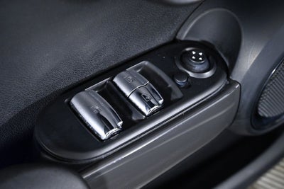 2017 MINI Cooper Base
