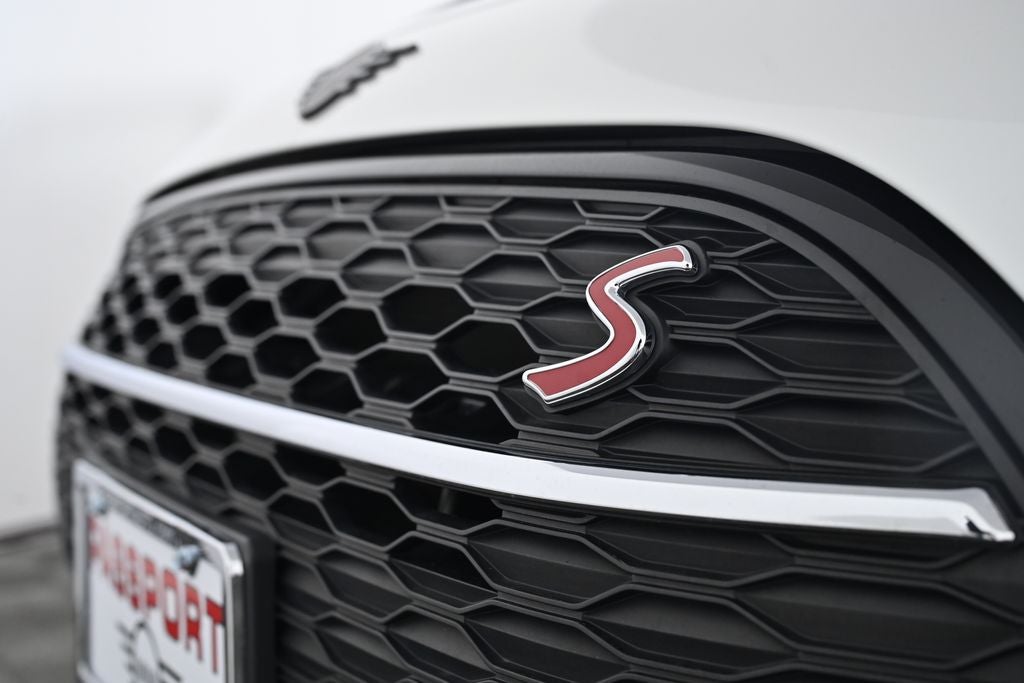 2023 MINI Cooper S Clubman Base