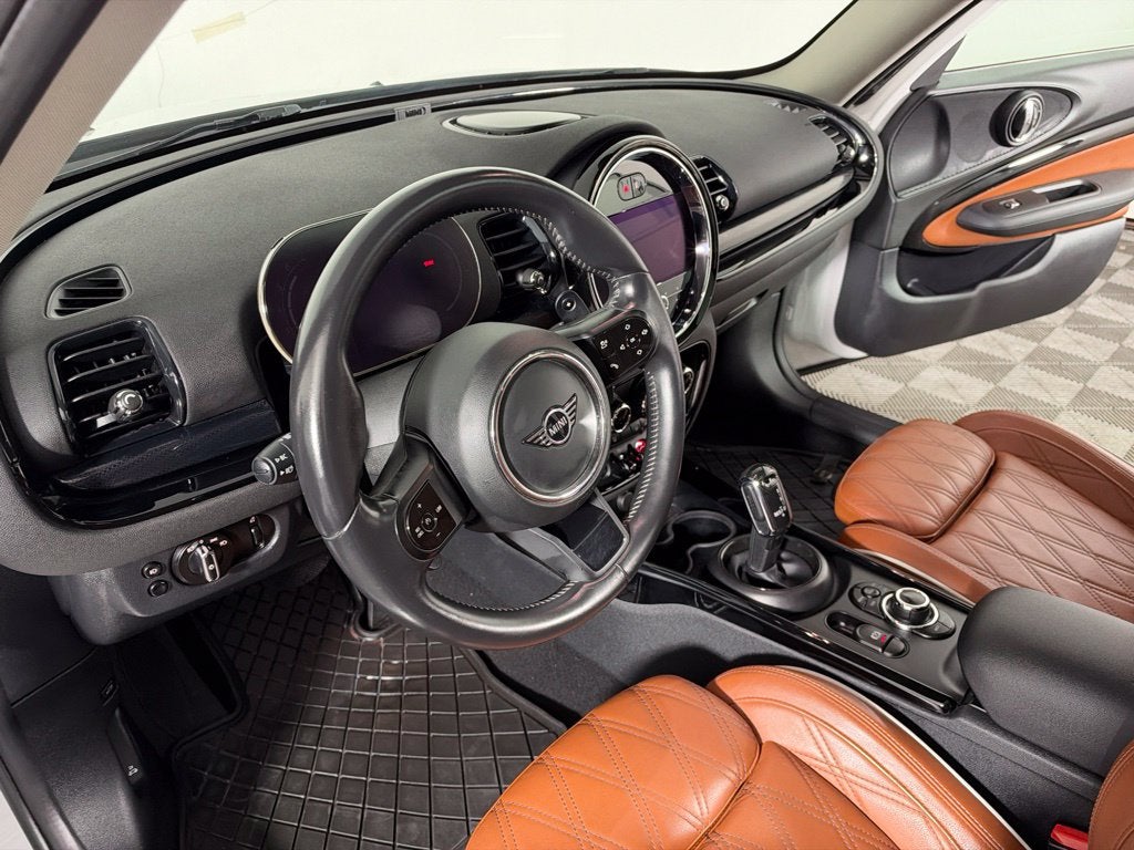 2024 MINI CLUBMAN Base