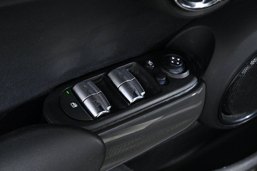 2017 MINI Cooper Base