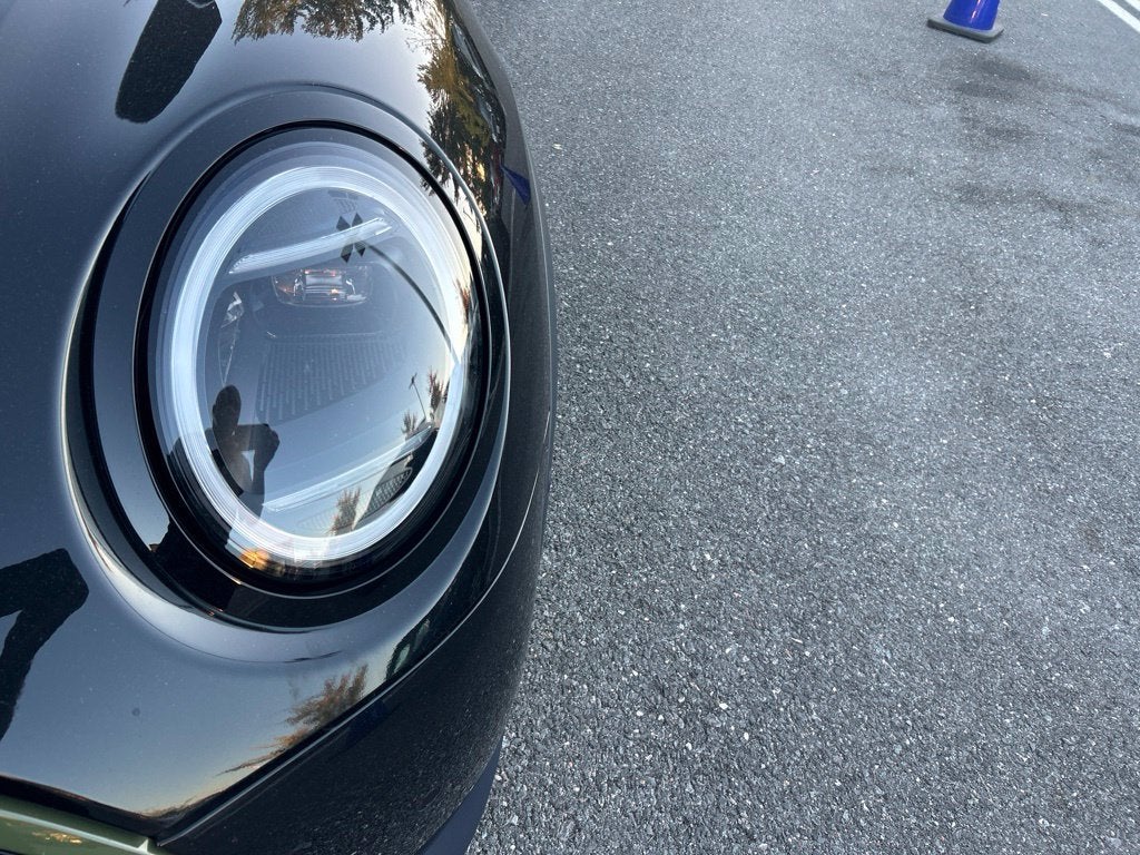 2027 MINI CONVERTIBLE ICONIC