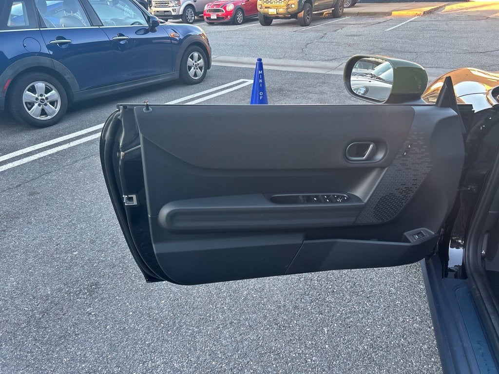 2027 MINI CONVERTIBLE ICONIC