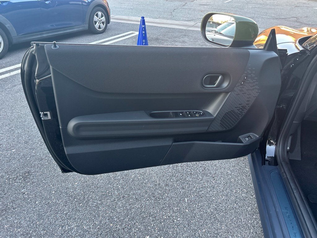 2027 MINI CONVERTIBLE ICONIC