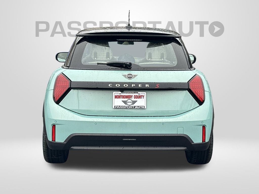 2026 MINI Cooper S Signature Plus Hardtop 2 Door