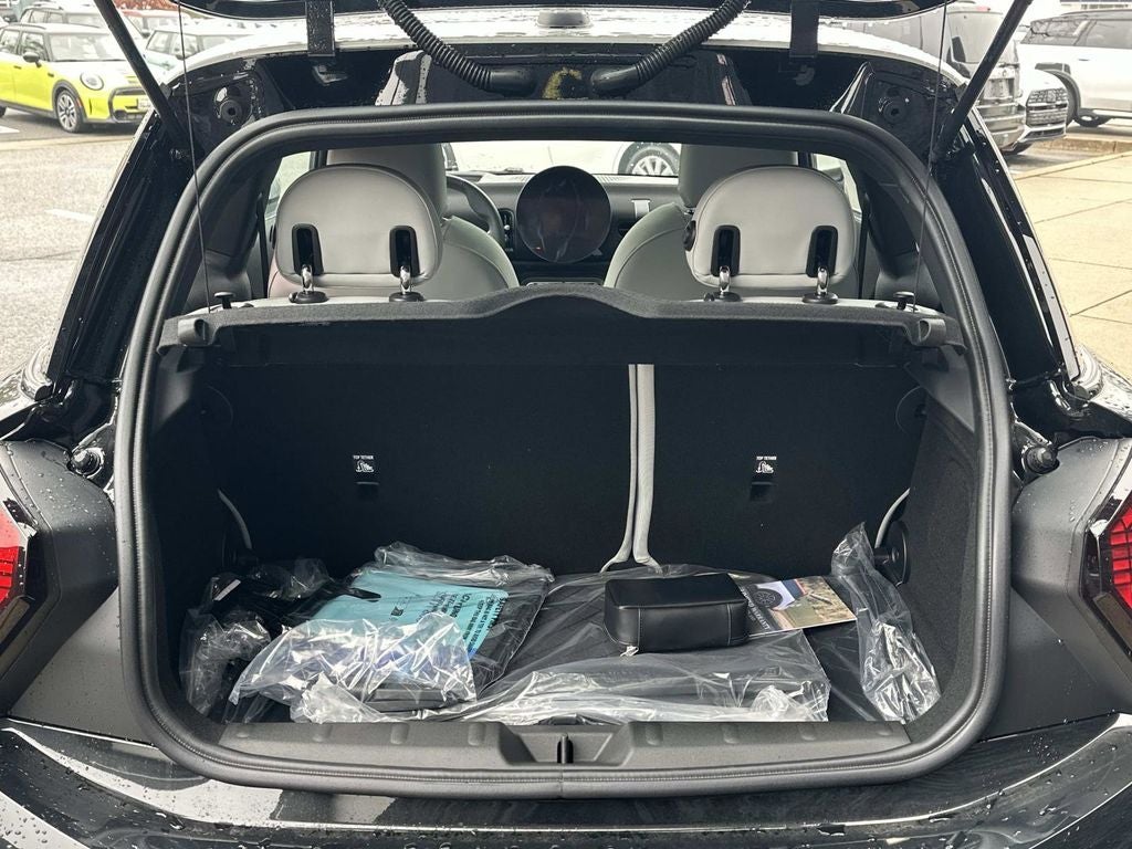 2026 MINI Cooper S Signature Plus Trim Hardtop 2 Door