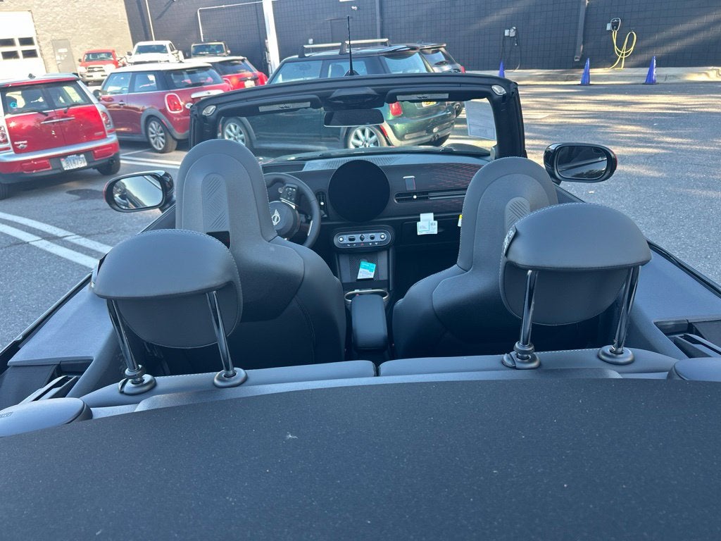 2027 MINI CONVERTIBLE SIGNATURE PLUS
