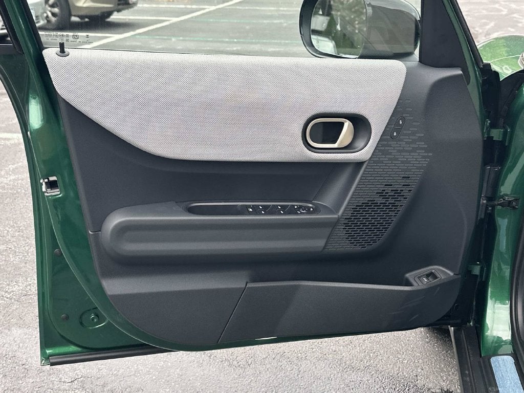 2027 MINI Cooper C Hardtop 2 Door Signature Plus
