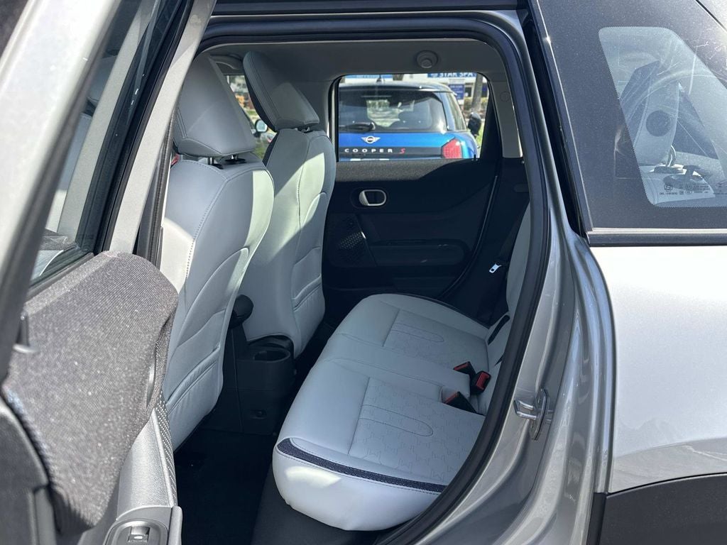 2026 MINI 4 Door Cooper Signature Plus